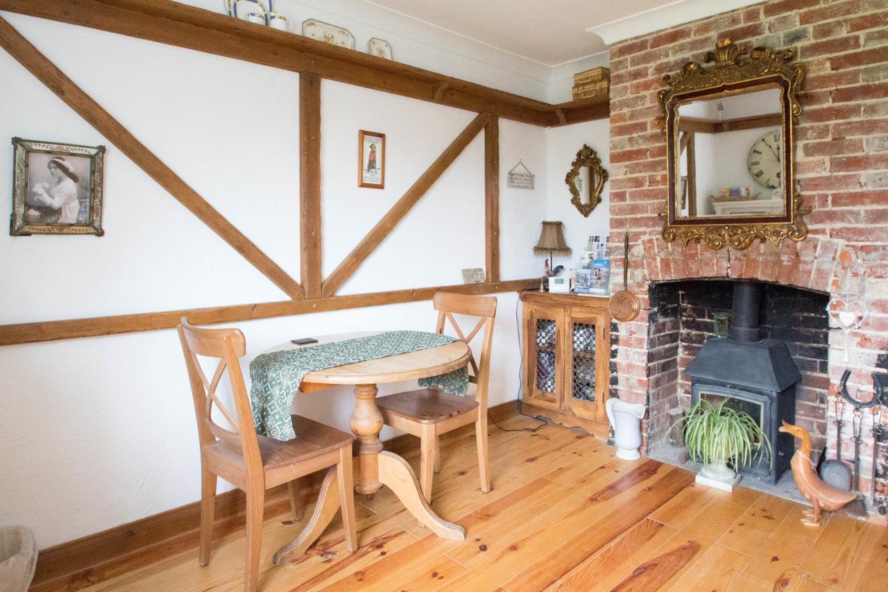 Flint Cottage Chichester Eksteriør bilde